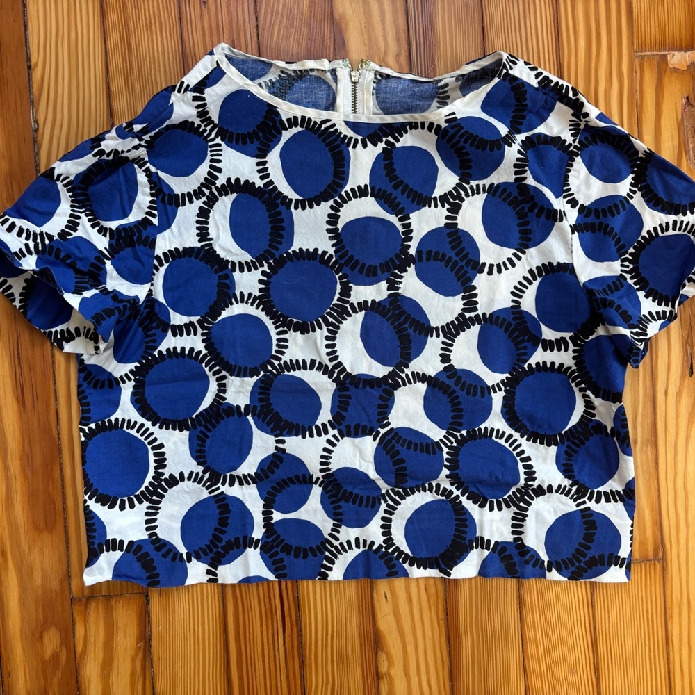 Blue dot pattern top - Picture 3 of 4